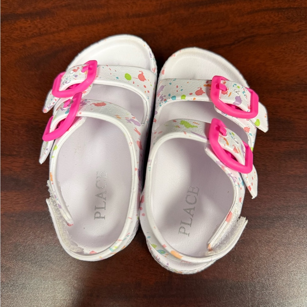 Place‎ Kids White Sandals with Pink Buckles